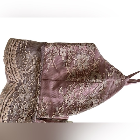 Tobi Lace Bralette in Dusty Pink - Picture 7 of 7